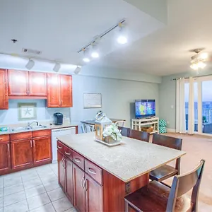 https://amazing-style-laketown-wharf-1305-1bd-2ba-amenities-and.panamacity-beachhotels.com