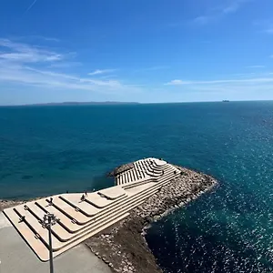 sea-view-apartments-durres.albaniahotels.org/