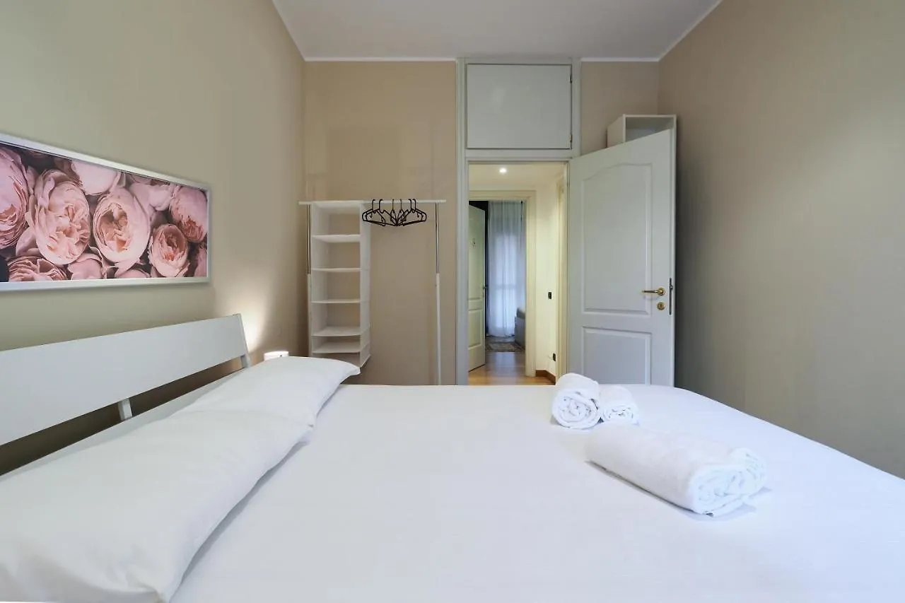 Primopiano - Via Pavia Apartment Milan